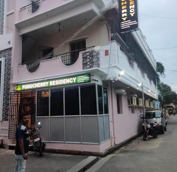 פנסיון Puducherry Residency