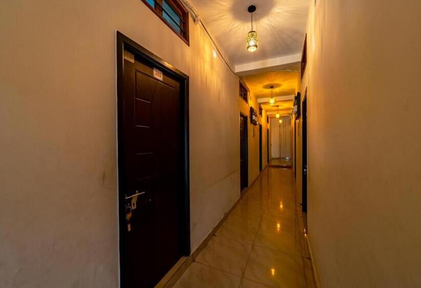 פנסיון Puducherry Residency