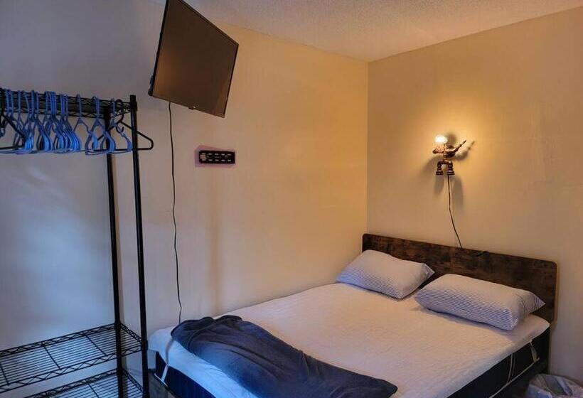 پانسیون Rock Pad Airbnb