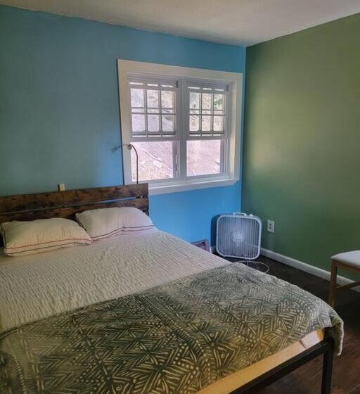 پانسیون Rock Pad Airbnb