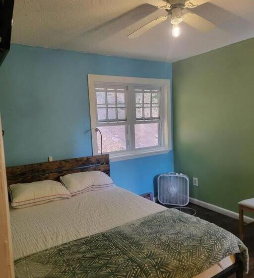 پانسیون Rock Pad Airbnb