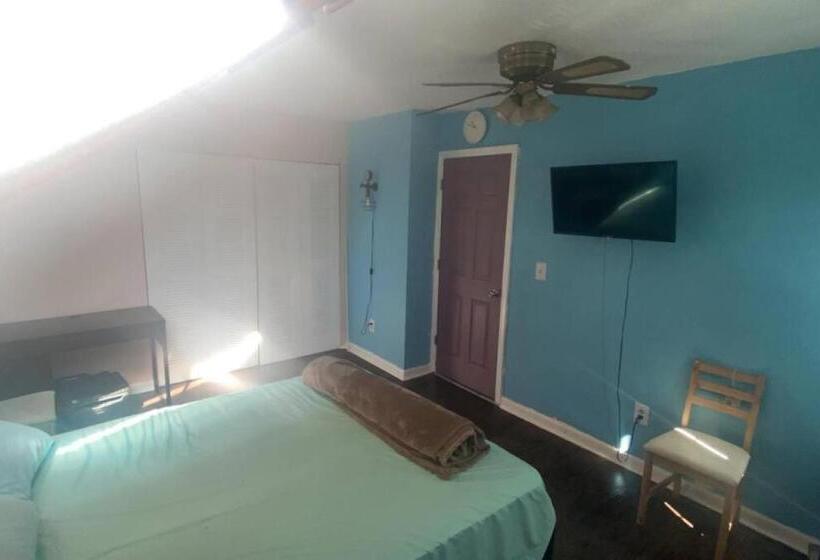 پانسیون Rock Pad Airbnb