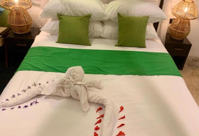 بنسيون Samadhi Garden