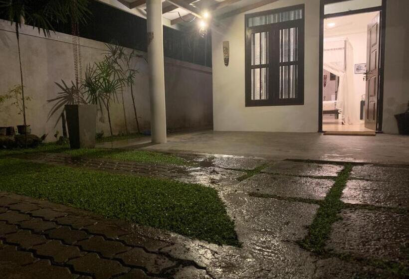 بنسيون Samadhi Garden