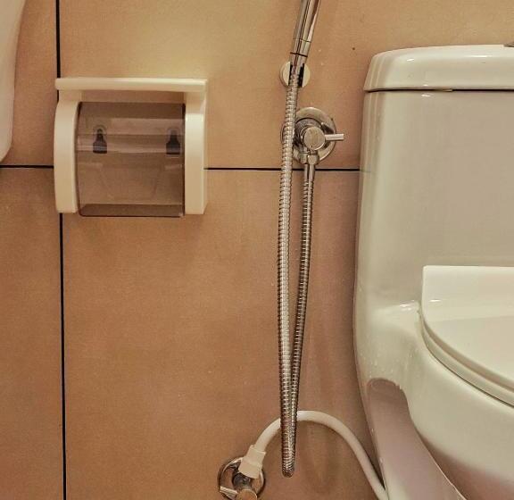 Pensione Shore Stories