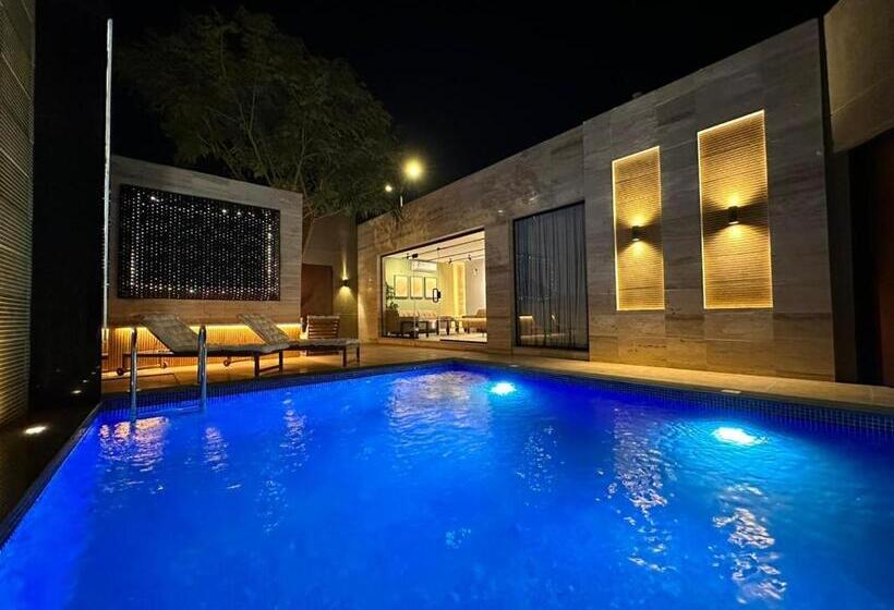 ペンション The Palms Resort