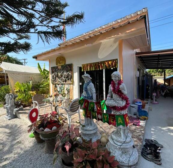 Pensão The Stone Guest House