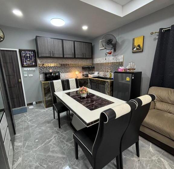 Pensão The Stone Guest House