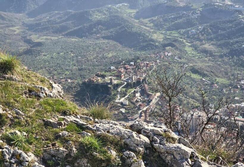 پانسیون Villa Mefaja