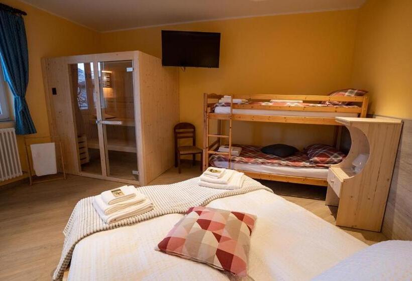 פנסיון Villa Zoe   Suite Con Sauna