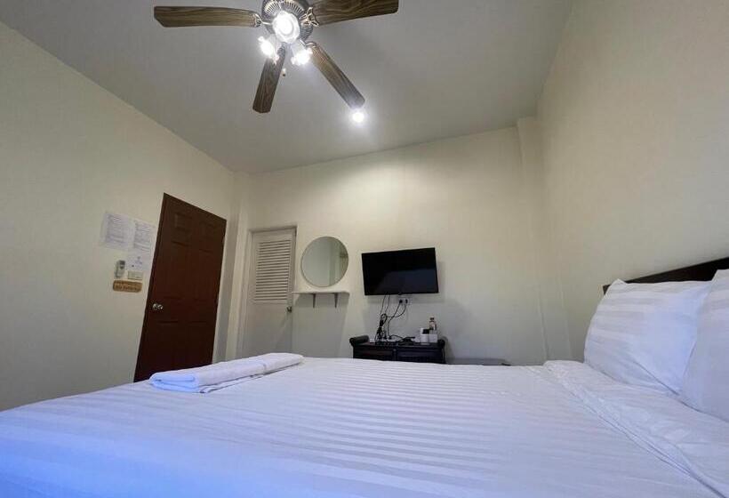 Pensió เวลาและนาที Wella&natee