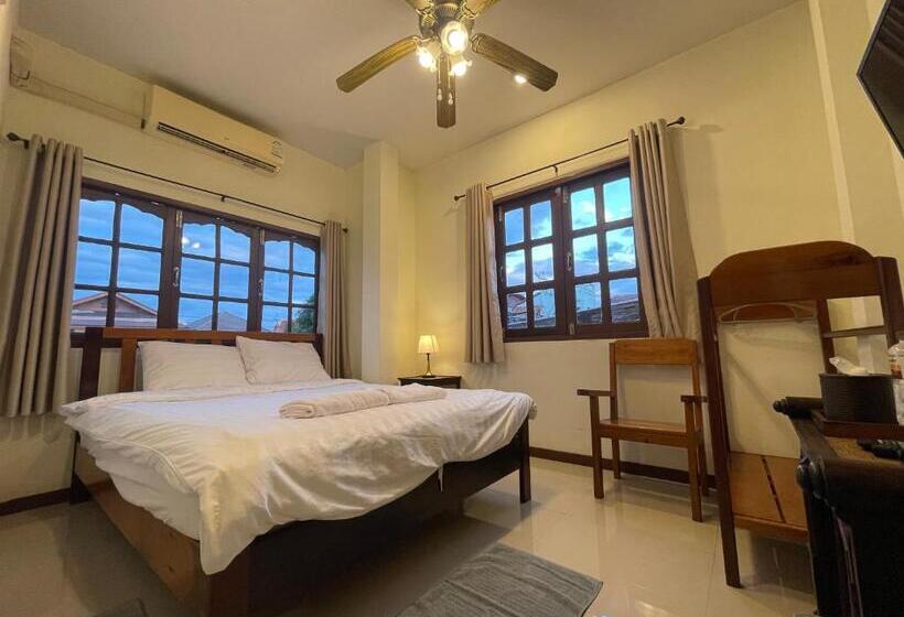 Pensió เวลาและนาที Wella&natee