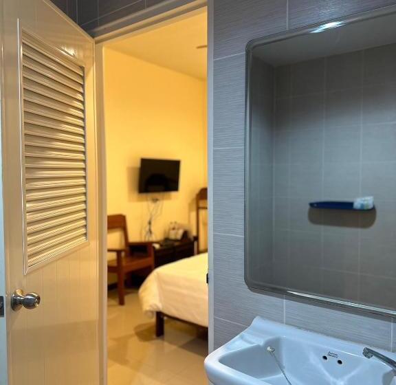 Pensió เวลาและนาที Wella&natee