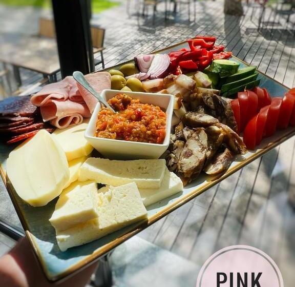 Pensiunea Pink House Runcu