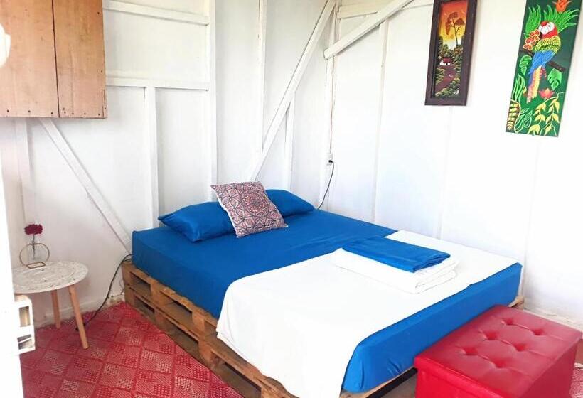 مبيت وإفطار Rustico Arenal Glamping & Rooms