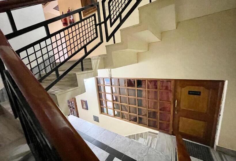 فندق Shivam ! Varanasi होटल शिवम హోటల్ శివం ஹோட்டல் சிவம் Forɘigner S Choice ! Fully Air Conditioned Hote