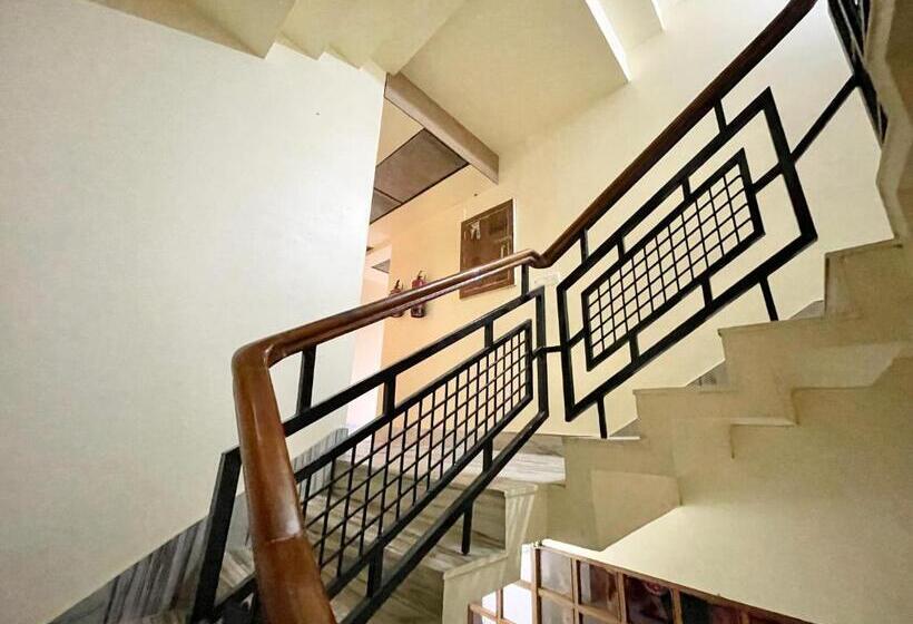 فندق Shivam ! Varanasi होटल शिवम హోటల్ శివం ஹோட்டல் சிவம் Forɘigner S Choice ! Fully Air Conditioned Hote