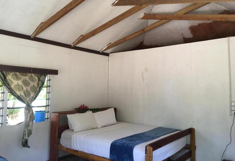 리조트 Yawekata Eco Still Bluewater Lodge