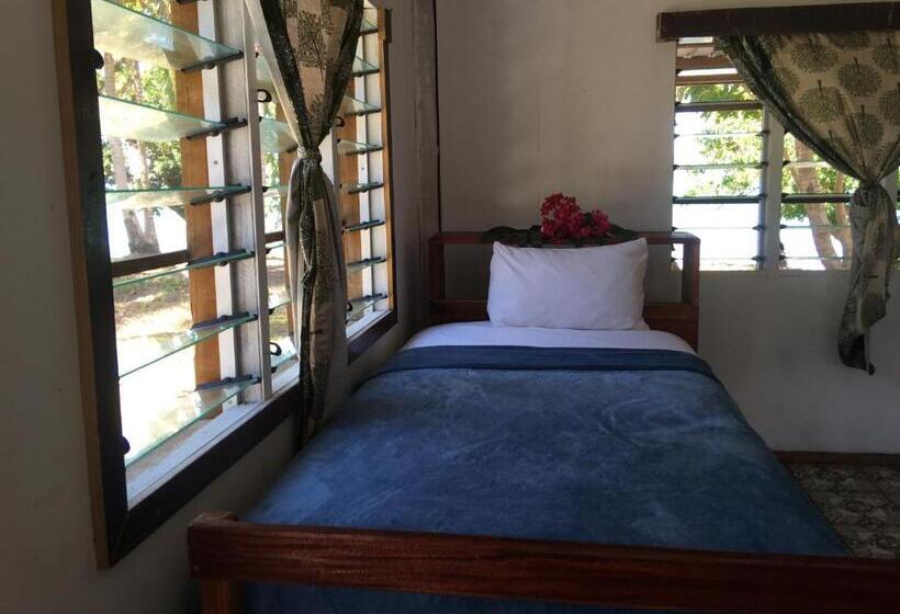 리조트 Yawekata Eco Still Bluewater Lodge