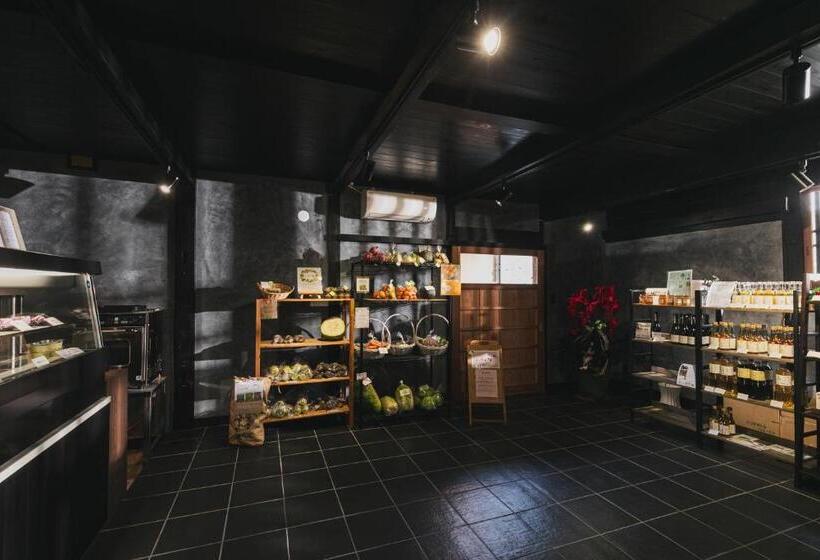 فندق صغير オーベルジュ キャトル セゾン 宗像