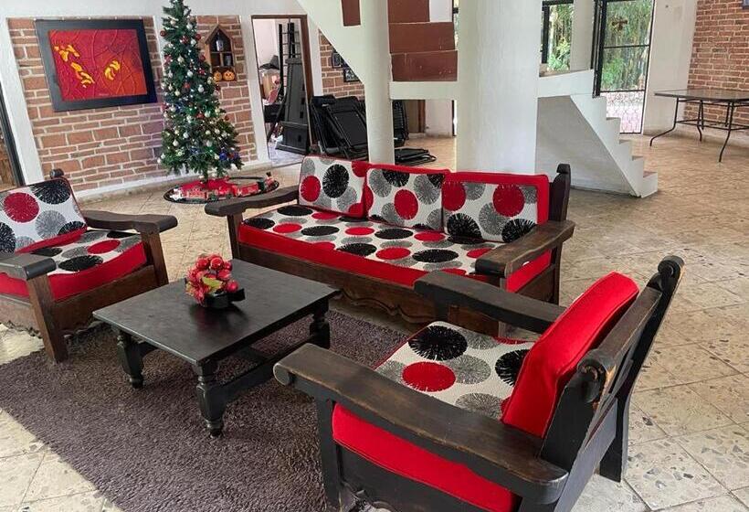 ユースホステル Casa Los Aguacates