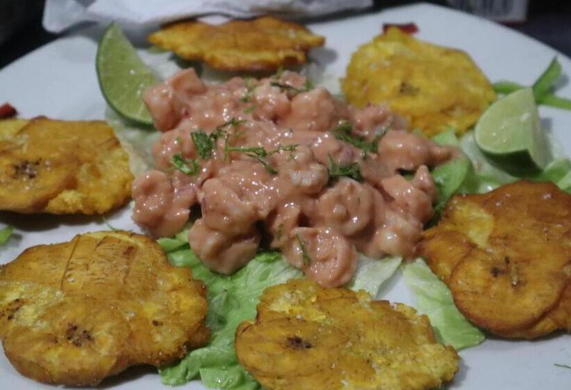 旅馆 Hugos Place Baru