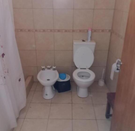 فندق صغير Posada Cuatro Hermanos