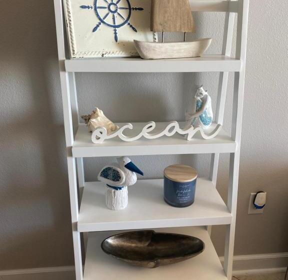 Amazing Views! Great Beachfront Panama City Condo