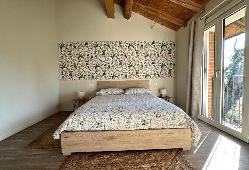 ベッドアンドブレックファースト Canovetta Country House Camelia   Nearby Cremona