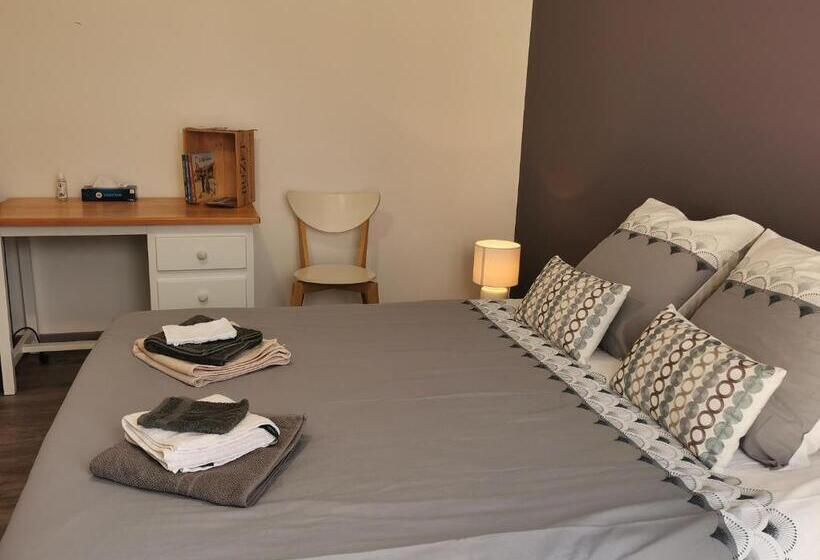 ベッドアンドブレックファースト Chambre De Bajolle