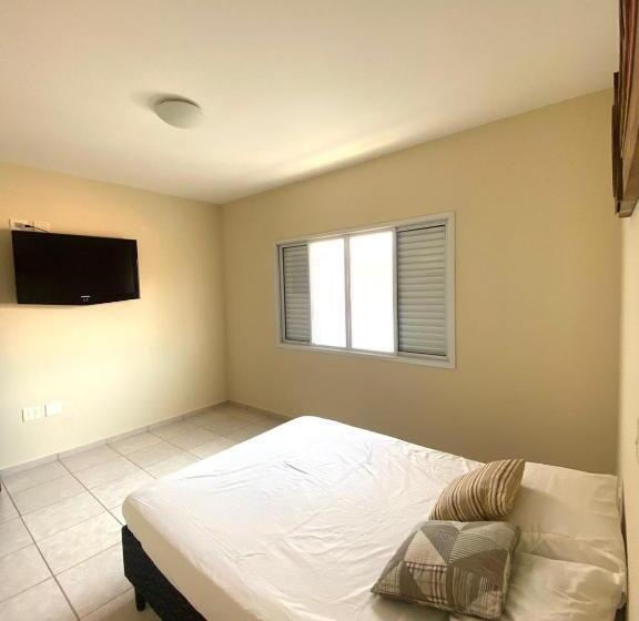 ベッドアンドブレックファースト Oceani Suits Peruibe