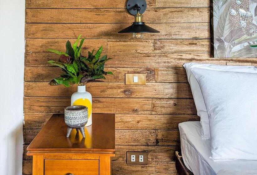 تختخواب و صبحانه Ponderosa Golf And Resort