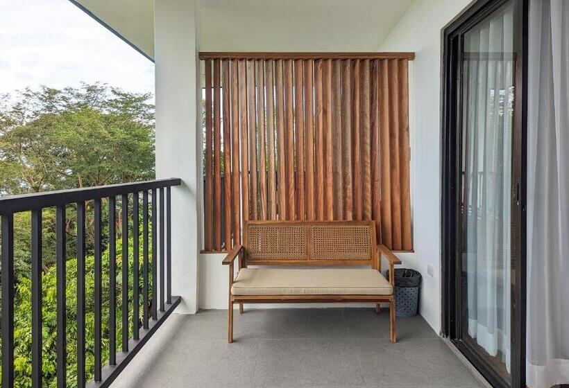 تختخواب و صبحانه Ponderosa Golf And Resort