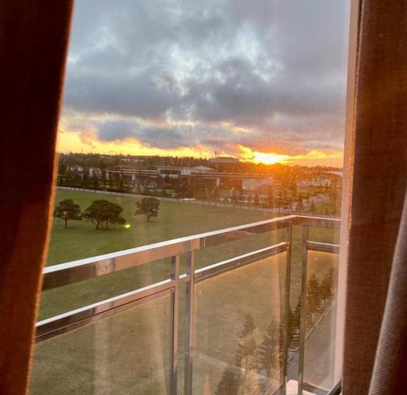 Corner Suite At Cool Suites