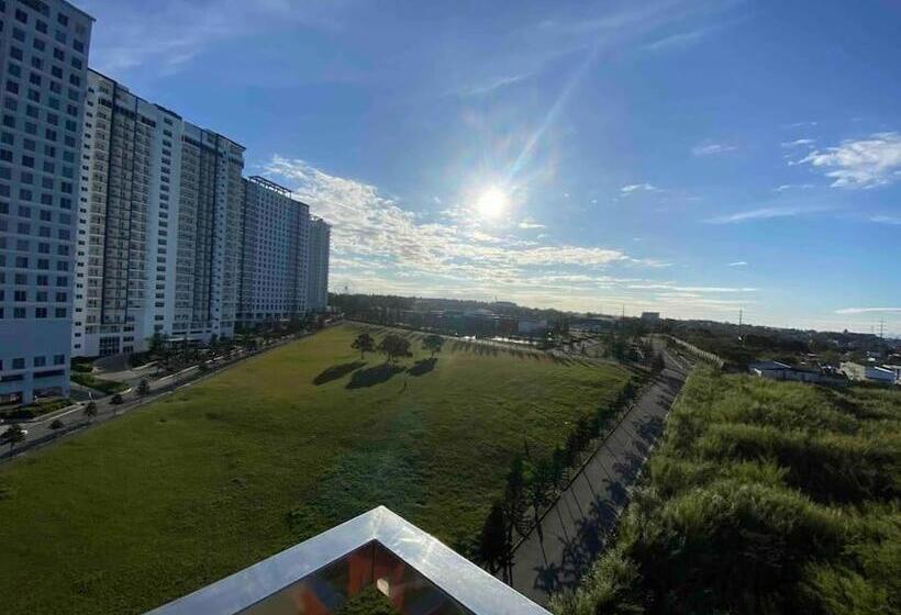 Corner Suite At Cool Suites