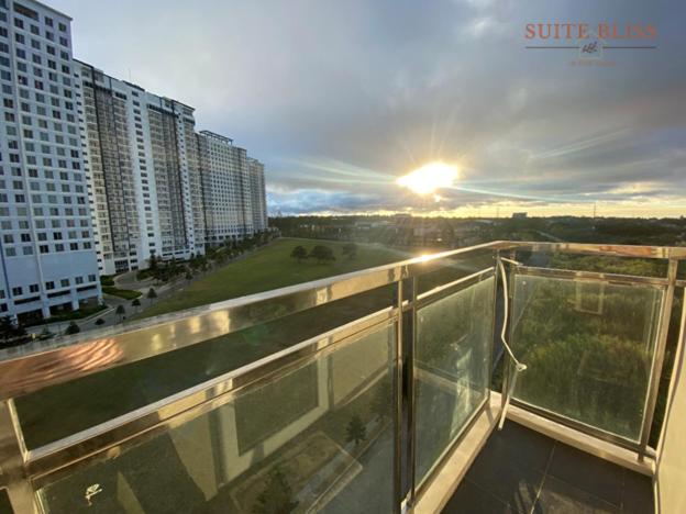 Corner Suite At Cool Suites