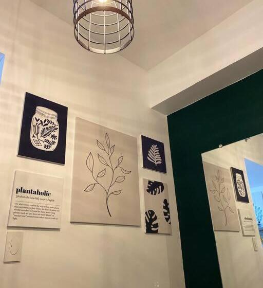 Corner Suite At Cool Suites