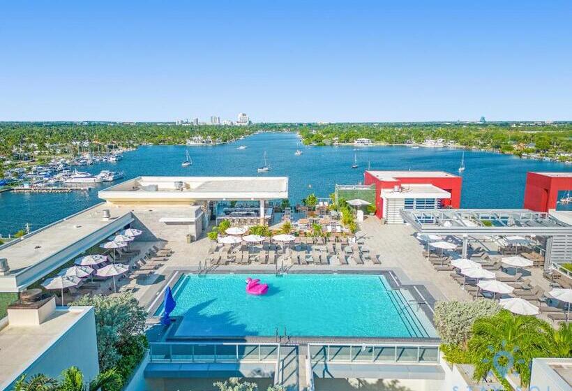 Costa Hollywood Design