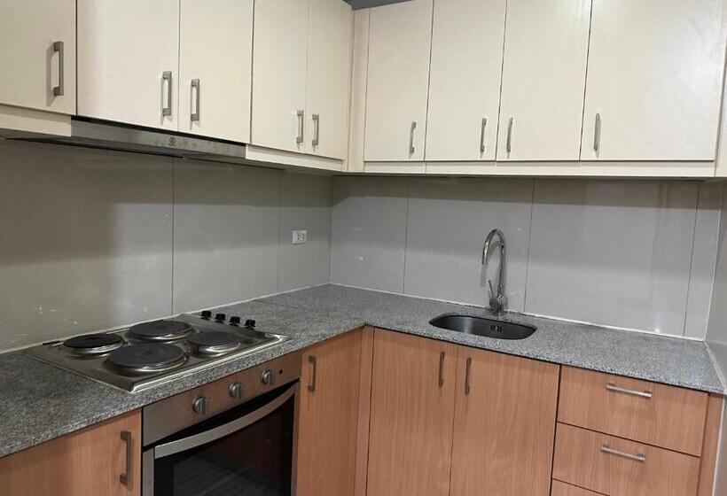 Family Home In The Florence Mckinley Hill Taguig