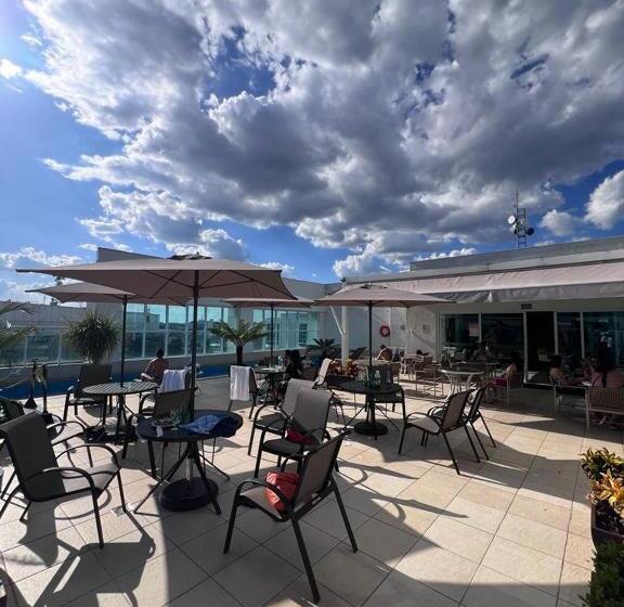 Excelente Flat No Saint Moritz C/ Vaga De Garagem