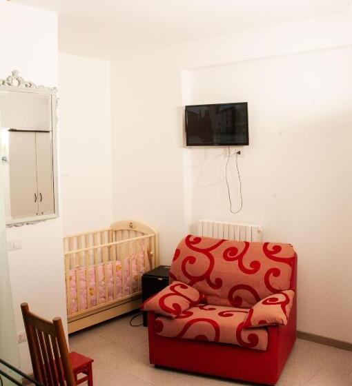 Fly Bed And Breakfast