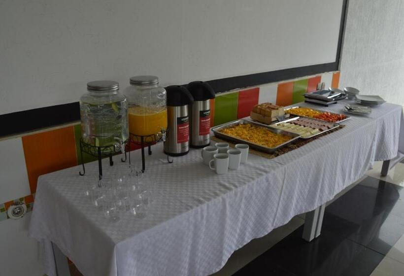 Guacamayas Resort Vacation