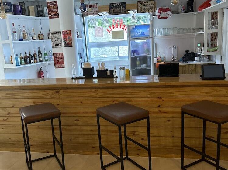 Hillmon S Hotel Bar Lounge