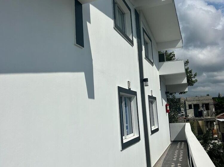 Hillmon S Hotel Bar Lounge