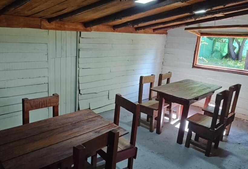 Hostel,dormis Y Camping Costa Bolsón