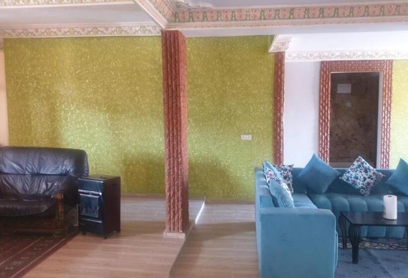 هتل Auberge Mandar Itto A Station De Service Ziz