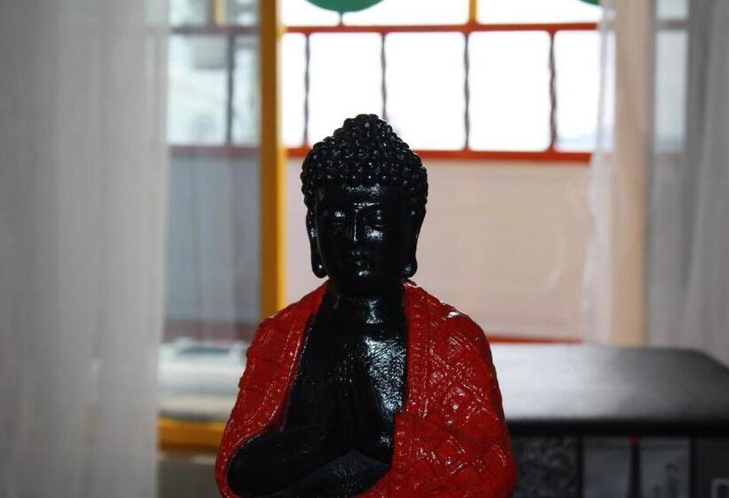 فندق Balcón Plaza