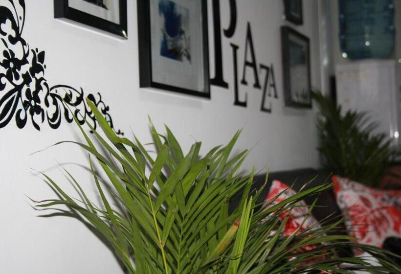 فندق Balcón Plaza