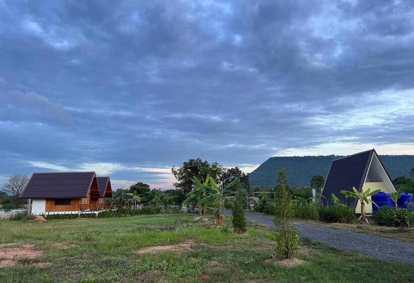 酒店 สวนเบอร์รีแคมป์ทนายจุฬา Berry Camp Korat