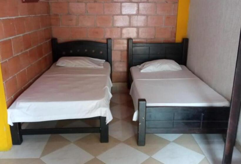 ホテル Campestre La Zarabanda